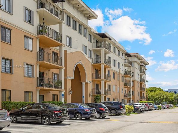 9340 Fontainebleau Blvd W505, Miami FL 33172