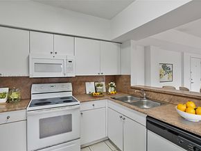 9340 Fontainebleau Blvd W505, Miami FL 33172