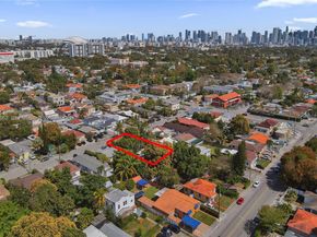 2258 SW 15th St, Miami FL 33145