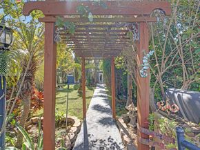 2258 SW 15th St, Miami FL 33145