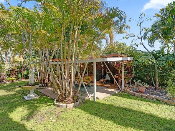 2258 SW 15th St, Miami FL 33145