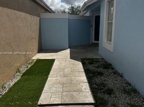 14952 SW 75th Ter, Miami FL 33193