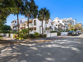 2600 Cardena St PH4, Coral Gables FL 33134