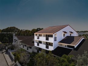 2600 Cardena St PH4, Coral Gables FL 33134