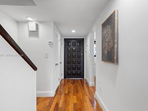 2600 Cardena St PH4, Coral Gables FL 33134