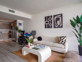 121 NE 34th St 2711, Miami FL 33137