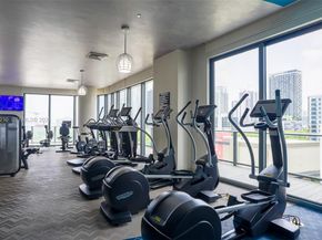 121 NE 34th St 2711, Miami FL 33137