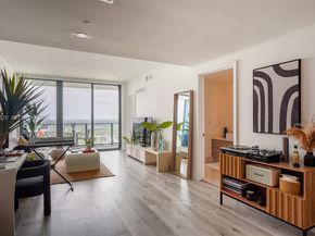 121 NE 34th St 2711, Miami FL 33137