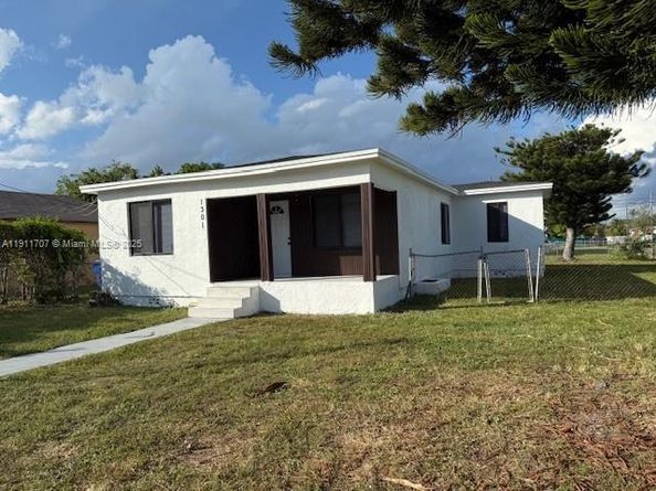 1301 NW 68th Ter, Miami FL 33147
