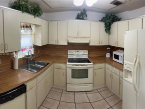 665 E 31st St, Hialeah FL 33013