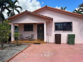 665 E 31st St, Hialeah FL 33013