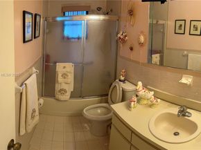 665 E 31st St, Hialeah FL 33013