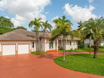 424 Bayberry Dr