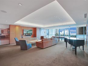 900 Biscayne Blvd 2907, Miami FL 33132