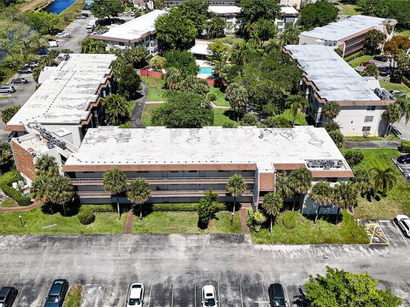 7500 NW 17th St 207, Plantation FL 33313