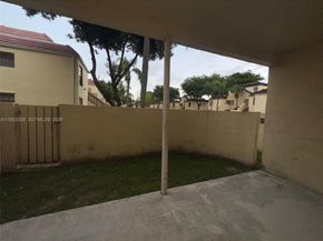 8831 SW 130th Pl 106, Miami FL 33186