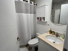 60 SW 13th St 3013, Miami FL 33130