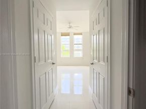 3001 NE 185th St 411, Aventura FL 33180