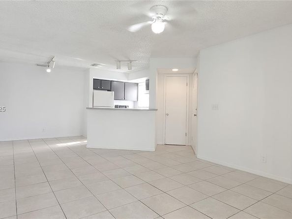 3380 N Pinewalk Dr N #1117, Margate FL 33063
