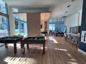 90 SW 3rd St 3706, Miami FL 33130