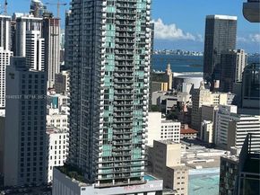 90 SW 3rd St 3706, Miami FL 33130