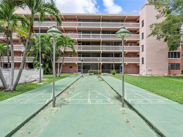 180 NE 12th Ave 10A, Hallandale Beach FL 33009