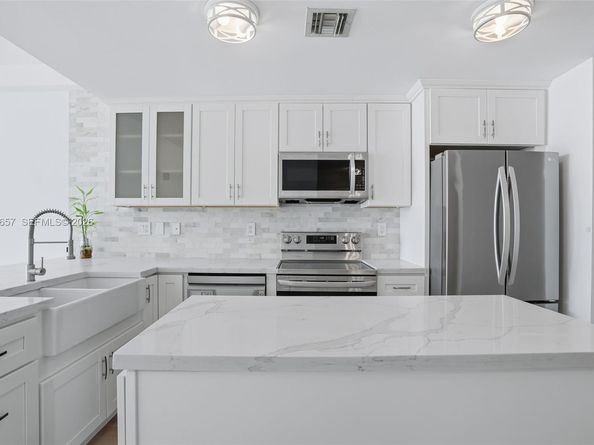 6580 Indian Creek Dr 304, Miami Beach FL 33141