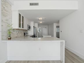 6580 Indian Creek Dr 304, Miami Beach FL 33141