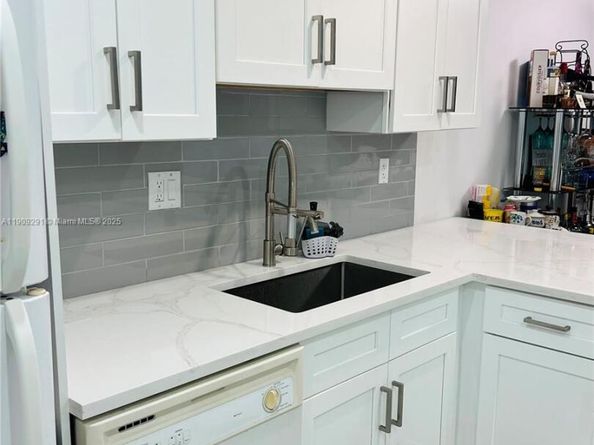 8380 Sands Point Blvd J109, Tamarac FL 33321