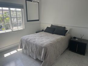3915 NE 168th St 3915, North Miami Beach FL 33160