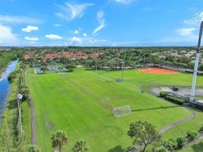 544 NW 159th Ln, Pembroke Pines FL 33028