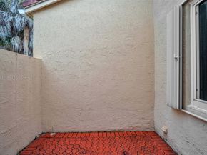 544 NW 159th Ln, Pembroke Pines FL 33028