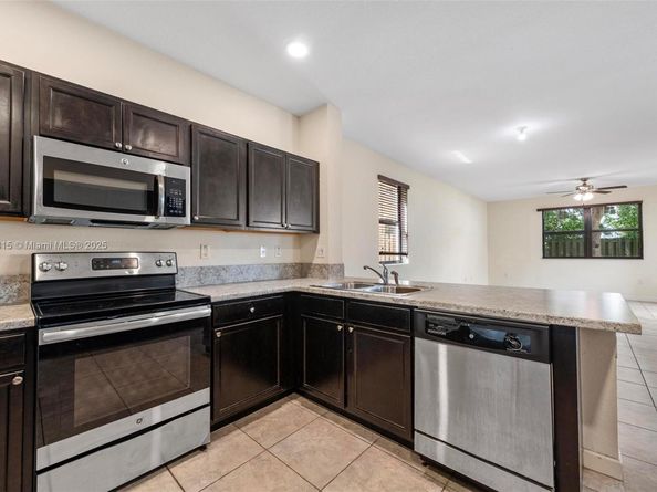 158 NE 23rd Ter, Homestead FL 33033