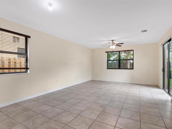 158 NE 23rd Ter, Homestead FL 33033