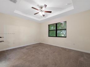 158 NE 23rd Ter, Homestead FL 33033