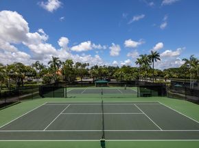 9725 NW 52nd St 415, Doral FL 33178