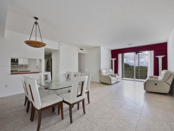 9725 NW 52nd St 415, Doral FL 33178