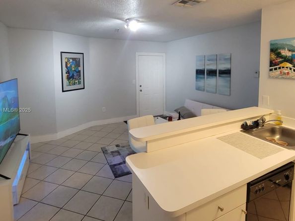 2734 Bird Ave 310, Miami FL 33133