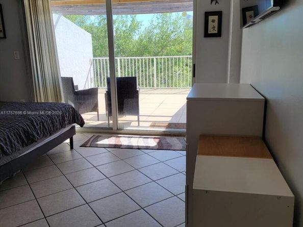 2734 Bird Ave 310, Miami FL 33133