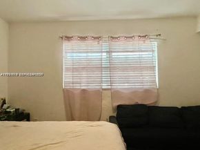 12890 NE 8th Ave 102, North Miami FL 33161