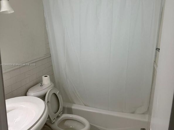 Undisclosed Address #A11868256, Miami Beach FL 33139