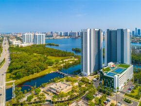 16385 Biscayne Blvd 503, North Miami Beach FL 33160