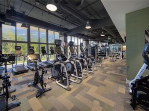 16385 Biscayne Blvd 503, North Miami Beach FL 33160