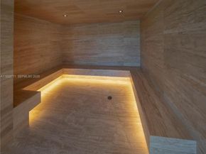 16385 Biscayne Blvd 503, North Miami Beach FL 33160