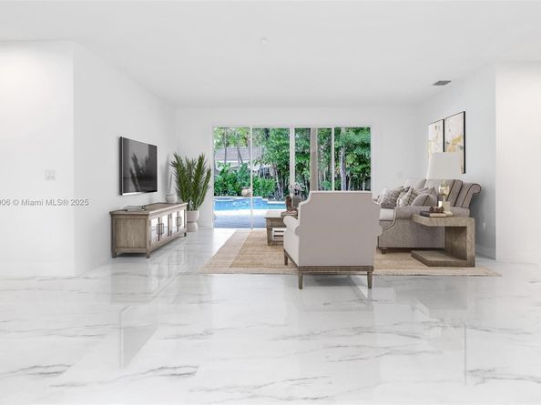 9715 SW 144th St, Miami FL 33176