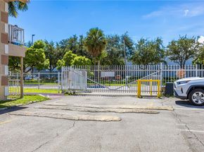 301 NW 177th St 227, Miami Gardens FL 33169
