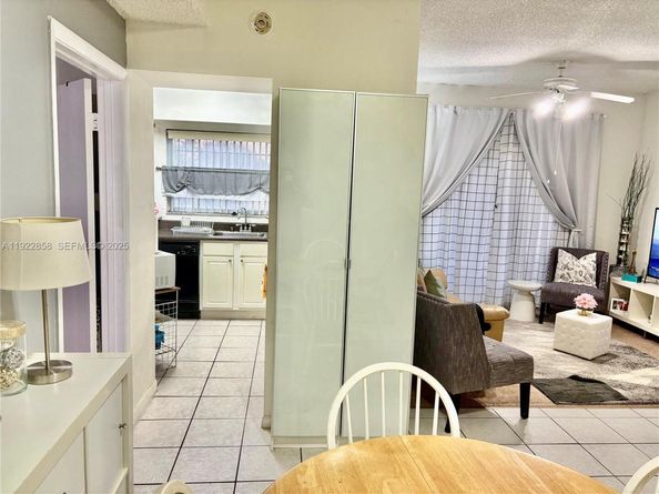 1791 NW 96th Ter 4N, Pembroke Pines FL 33024