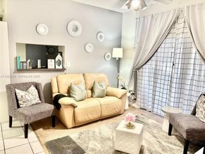 1791 NW 96th Ter 4N, Pembroke Pines FL 33024