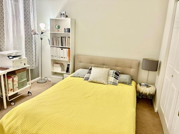 1791 NW 96th Ter 4N, Pembroke Pines FL 33024