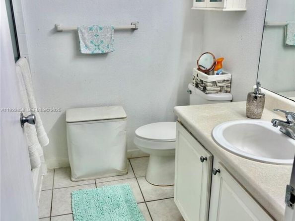 1791 NW 96th Ter 4N, Pembroke Pines FL 33024